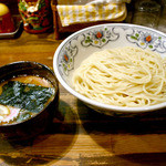 麺座 でん - つけめん麺少なめ