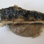 ウシマル - 天然海取り鰻の炭火焼きは力強い。