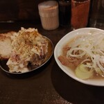 もつ焼たつや - 