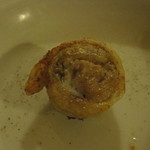 ウシマル - ふわふわなアカシタビラメと地粉のオーブン焼き