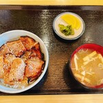 炭火豚丼 豚元 - 