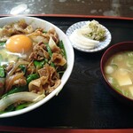 Inada ya - 大月スタミナ丼750円（人気らしい）