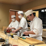 鮨 むらやま - みんなで仲良くムキムキ