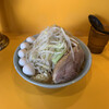 ラーメン二郎 - 料理写真:ラーメン小。野菜ニンニク。うずら