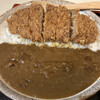 Umaiya - メンチカツカレー
                スプーンの長さと比べるとデカさがわかる