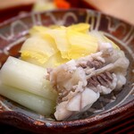 勢麟 - てっちりスタート。お野菜が強力だし、河豚の量が半端ないので、こちらもお出汁は取っていません。