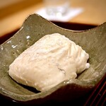 勢麟 - こぶし大・・・若干苦手な白子がすいすい美味しい♡きれいなクリームじゃないですか・・・苦手な青臭さを探しても見つからない(笑)男らしい振り塩大好きです！