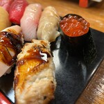 Yoshinozushi Honten - にぎりずし2700円