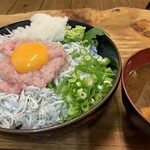 谷町 一味禅 - しらす贅沢丼