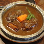 Sanraisu - 煮込みハンバーグカレー