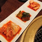 金陵苑  - 2022　1/20　キムチ盛り合わせ