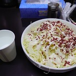 牛すじカレー 小さなカレー家 - コールスローＷ（100円）