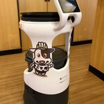 Suteki Miya - 宮の配膳ロボット