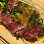 7FUKU - 牛もも肉のタタキおろしソース（内）