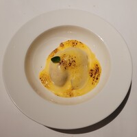 ブラッスリー ポール・ボキューズ 大丸東京 - 洋梨のコンポート フランボワーズのソルべ グラタン仕立て