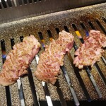 黒毛和牛焼肉 虎斑 - 