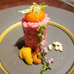 黒毛和牛焼肉 虎斑 北新地店 - こちらは雲丹と一緒に