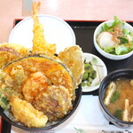かもしか食堂 - 料理写真:甲斐駒天丼1300円ご飯大盛り無料