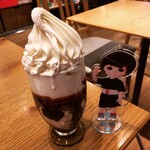 Cafe notanova - クレミア＆チョコレートバナナパフェとナカノさん