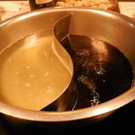 鍋ぞう 川崎 - 二種の味で鍋を・・