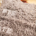 ete - 食前はETEのロゴ、食後のおしぼりはATEに