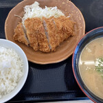 Katsuya - とん汁定食（ロースカツ）