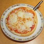 Saizeriya - マルゲリータピザ（400円）