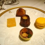 アピシウス - ミニャルディーズ