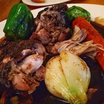 ビストロ マキムシ - 霧島鶏の赤ワイン煮込み