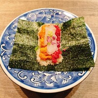USHIGORO S. GINZA - 生雲丹と赤身の手巻き