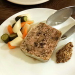 クスクス ルージール - 豚肉とレバーとキノコのテリーヌ800円