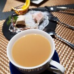 海鮮 イタリアンバル ルチアーノ - ミルクティーでフィニッシュ。