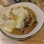 立呑み晩杯屋  - 煮込み豆腐多め