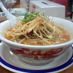 Fuufuu Ramen - ピリ辛ネギ坦々麺（横から）