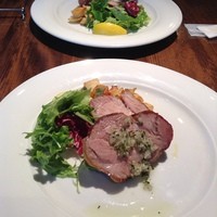 イゾラ スメラルダ - コースA(３５００円)のメイン：豚肩ロースのロースト香草風味