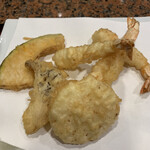 べに江 - 左から　南瓜、舞茸、長芋、車海老