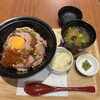 Ro-Sutobi Fuyoshimi - たっぷりいくらのローストビーフ丼定食