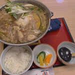 ばんどう太郎 - カキみそ煮込みうどん・ごはんセット