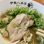 中華そば つけそば 伊蔵八本店 - 