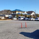 共栄ラーメン - 駐車場②