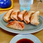 共栄ラーメン - 揚げ餃子(6個)　385円(税込)