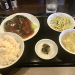 Daidai - 豚の角煮定食