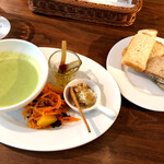 アルカフェ - ランチの前菜&パン