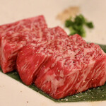 老舗精肉店直送 岡崎焼肉 飛騨牛の奴隷 - 名物カイノミ厚切り