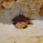 麦とろ童子 - 器の底に雲丹が