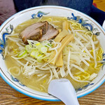 ラーメン専門 つるや - 「塩野菜ラーメン」大盛り¥1,050