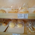 道の駅 掛川 - 菓子パン
            この時期風邪も心配なので個包装なのは嬉しいです