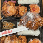 ベイコック - から揚げ弁当　570円×2 鶏皮　100円