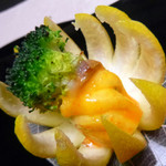 奈良・春日奥山 月日亭 - ふぐの下には白身魚が