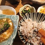 Sousaku Katei Ryouri Sorakuru - 日替りランチのご飯と茄子入り麻婆豆腐